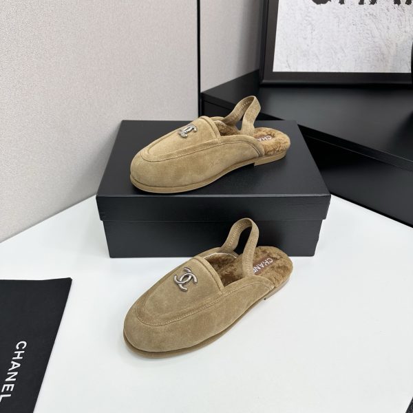 Chanel 25A slingback Suede vinous