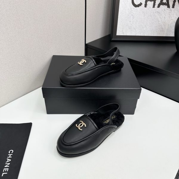 Chanel 25A slingback Suede vinous