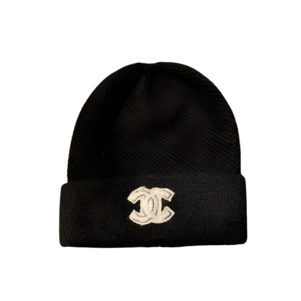 CHANEL CC LOGO CASHMERE BEANIE BLACK